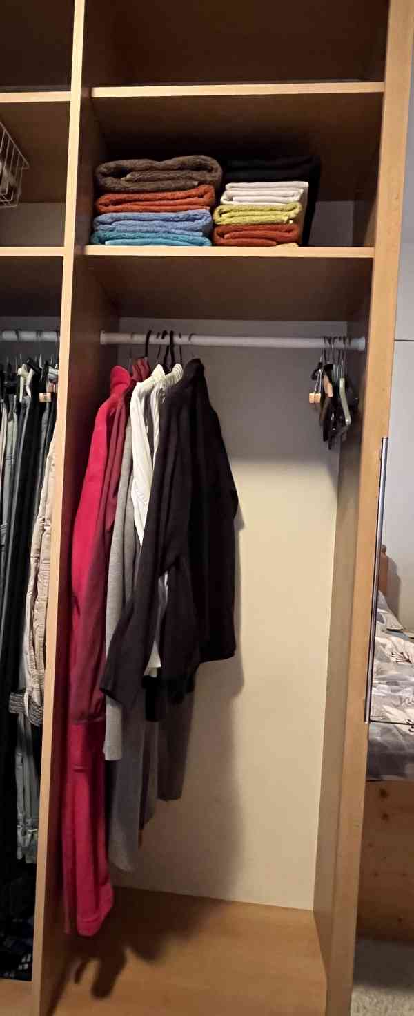 Skříň šatní  - foto 3