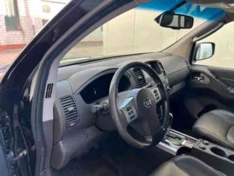 Nissan Pathfinder 3,0dCi 170kw - foto 8