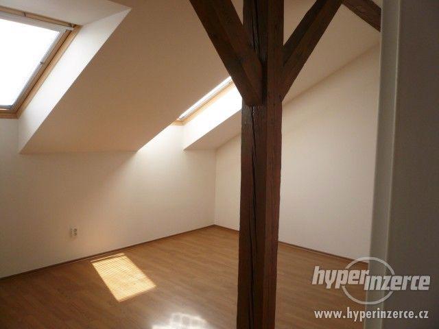 Ateliér č. 2-studio-byt - Praha 2 - Lublaňská ulice - foto 8