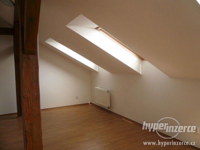 Ateliér č. 2-studio-byt - Praha 2 - Lublaňská ulice - foto 9