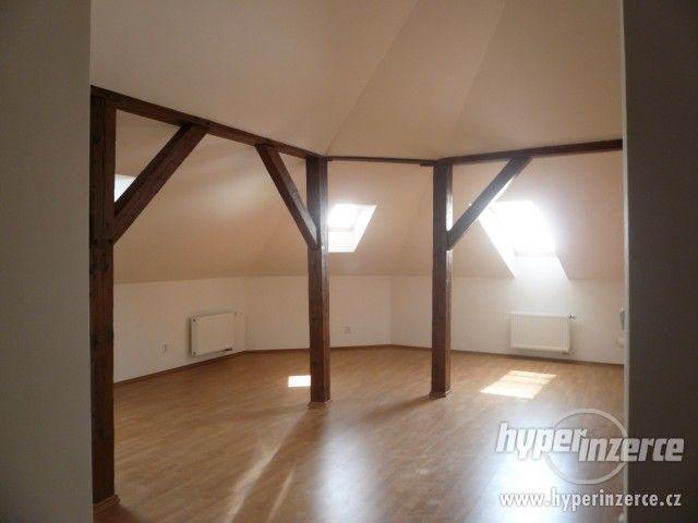 Ateliér č. 2-studio-byt - Praha 2 - Lublaňská ulice - foto 12