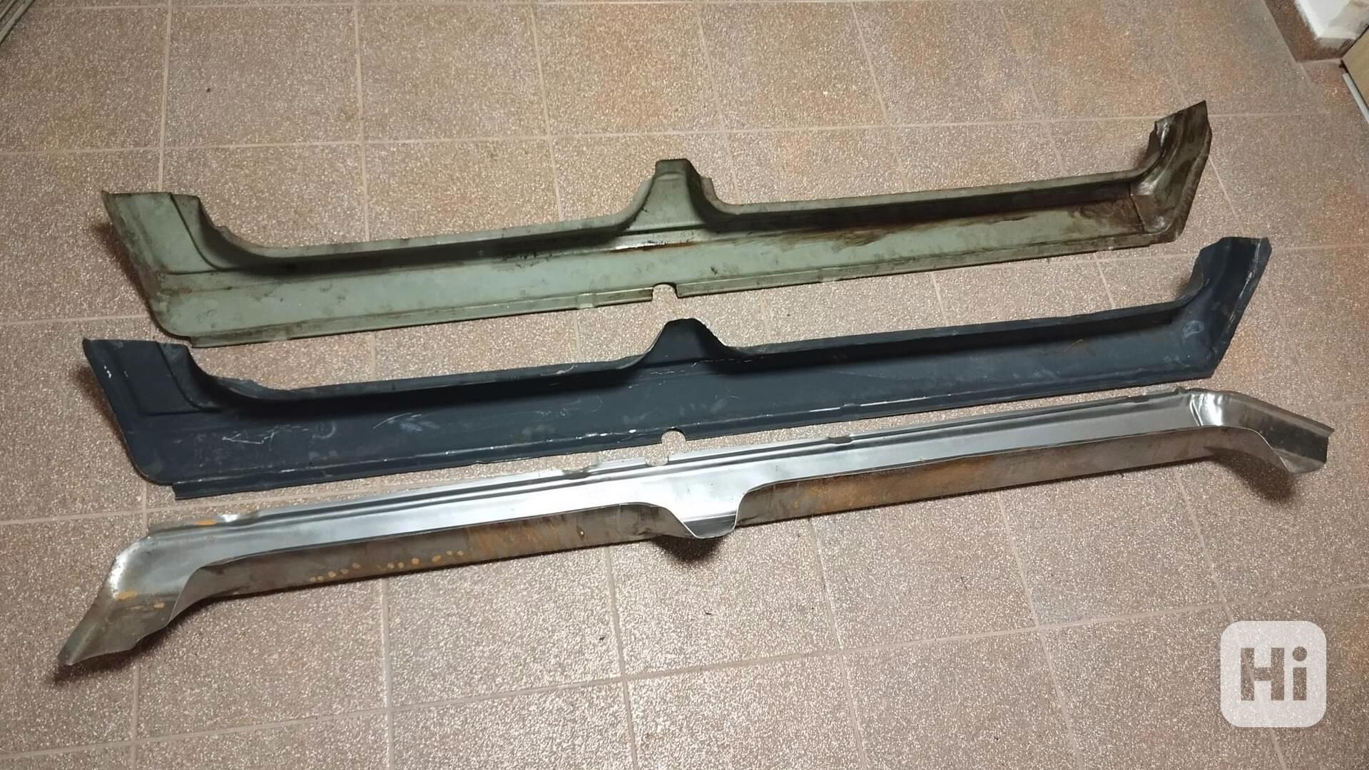 Nepoužité prahy(3ks) na Škoda 105, 120 - foto 1