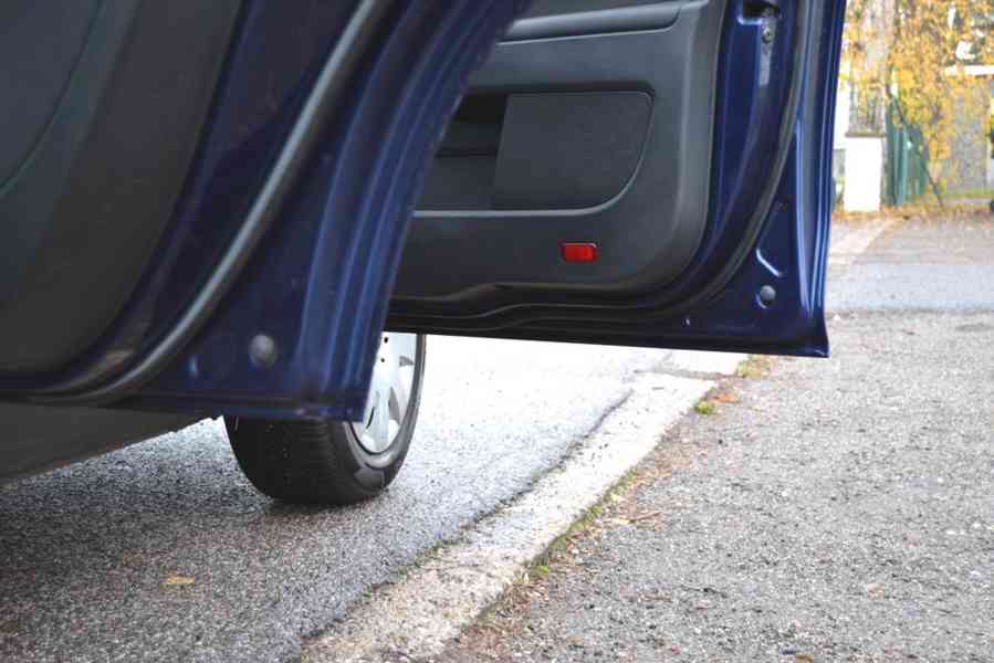 Škoda Yeti 1.2 TSI 77kW Active Plus Edition - foto 15