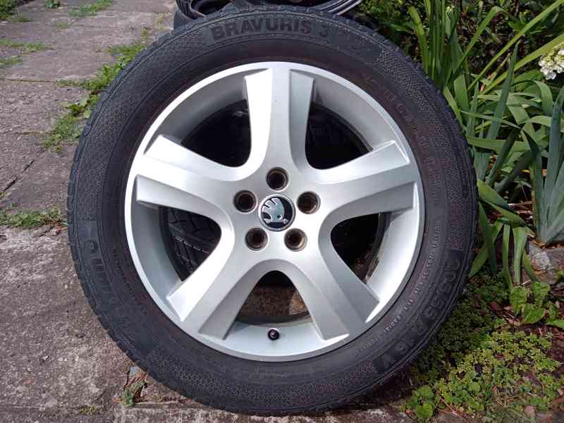 Obutá alu kola 16ky 5x100 ŠKODA SEAT VW AUDI - dobírka možná - foto 2