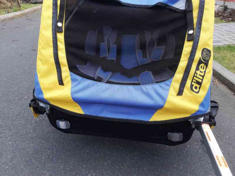 Dvoumístný odpružený dětský vozík za kolo - foto 2