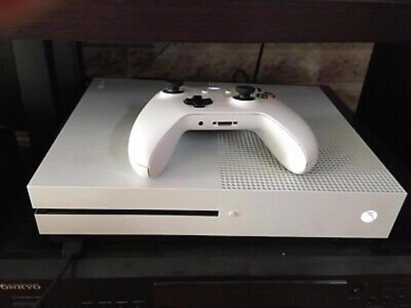Xbox One S - foto 1
