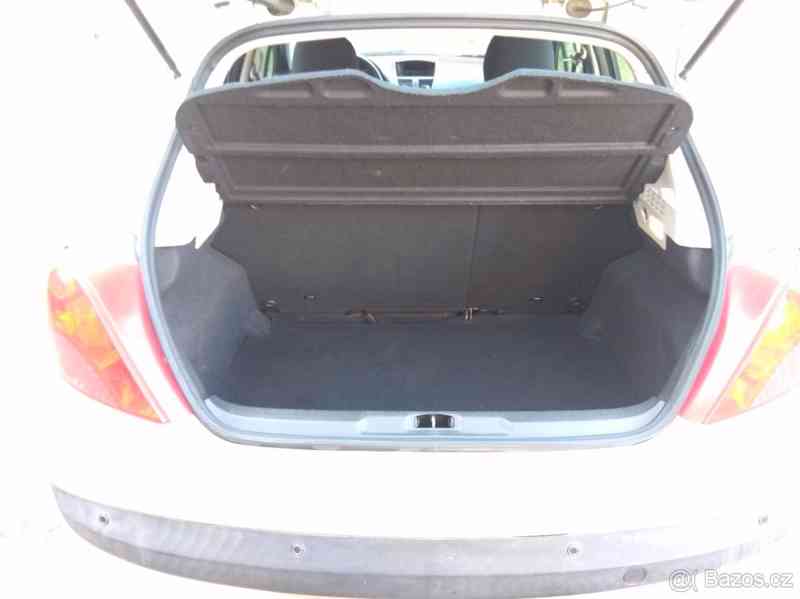 Peugeot 207, 1.4, najeto 74250 Km - foto 10