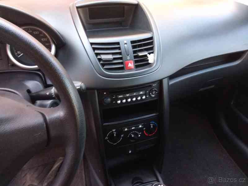 Peugeot 207, 1.4, najeto 74250 Km - foto 7
