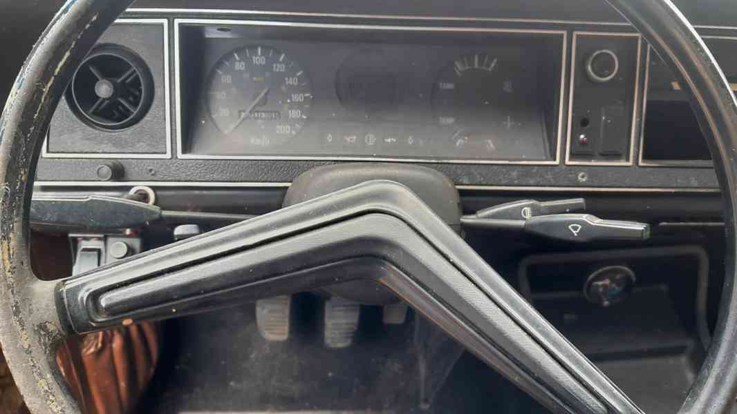 FORD Cortina - foto 6