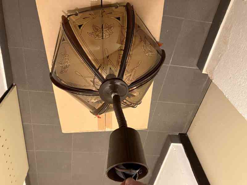 Rustikální lampa, lustr - foto 5