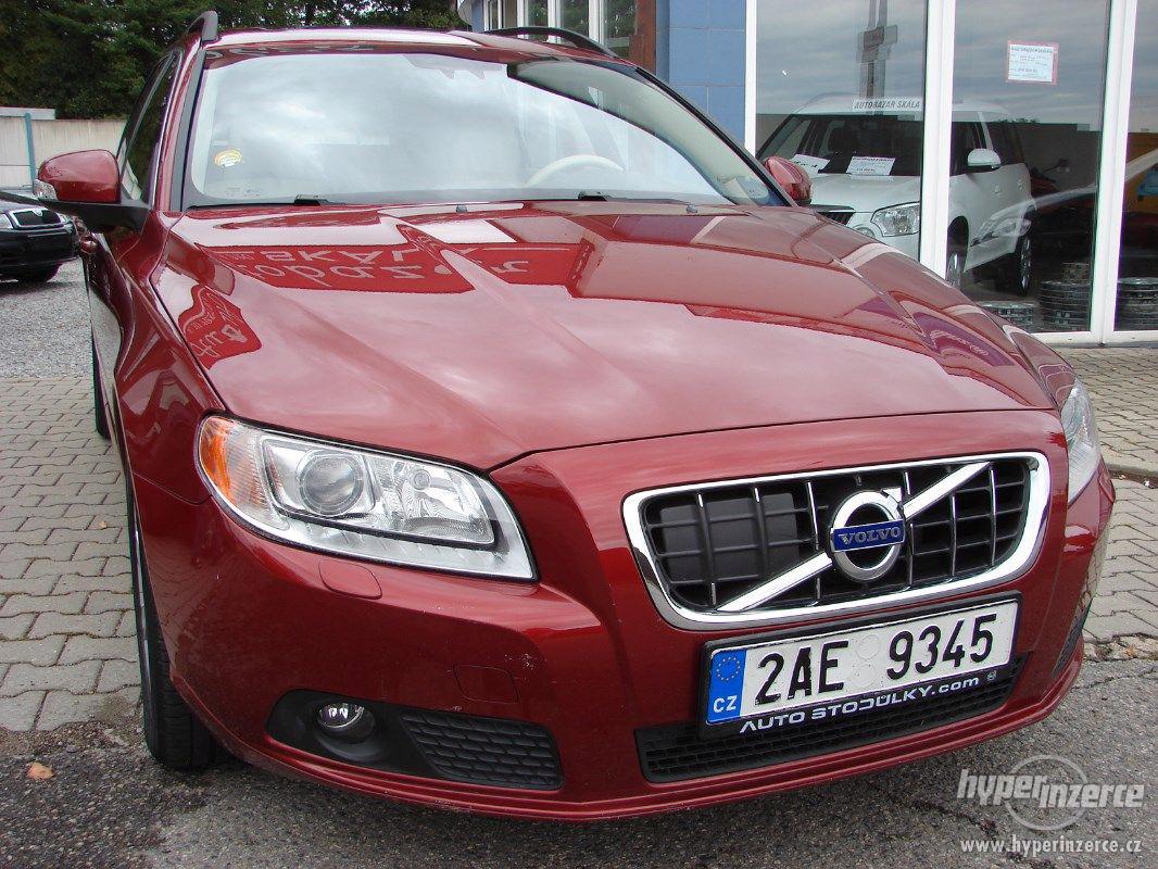 Volvo V 70 T6 AWD 3.0i r.v.2011 (224 KW) 1.Maj.serv.kníž.ČR - foto 1