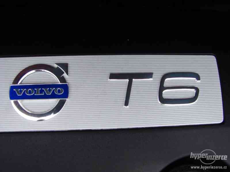 Volvo V 70 T6 AWD 3.0i r.v.2011 (224 KW) 1.Maj.serv.kníž.ČR - foto 19