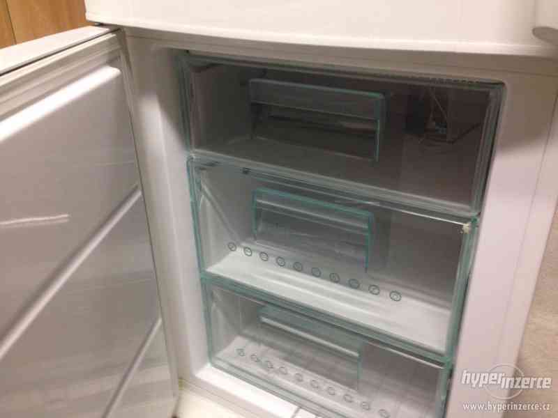 Kombinovaná lednice s mrazničkou Elektrolux - foto 9
