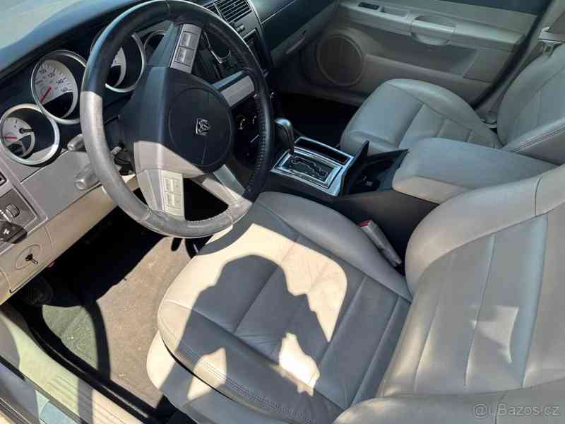 Dodge Magnum r/t V8 5,7L (na opravu/díly) - foto 9