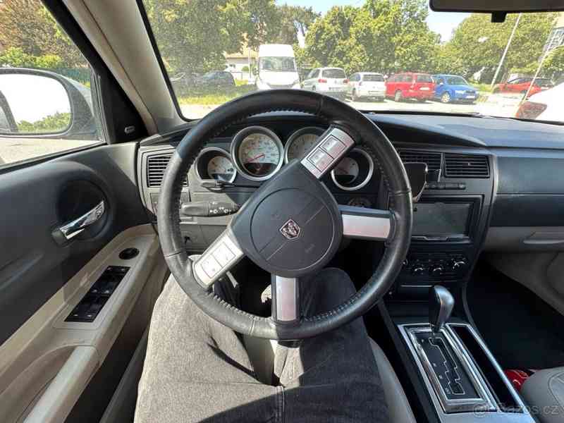 Dodge Magnum r/t V8 5,7L (na opravu/díly) - foto 7