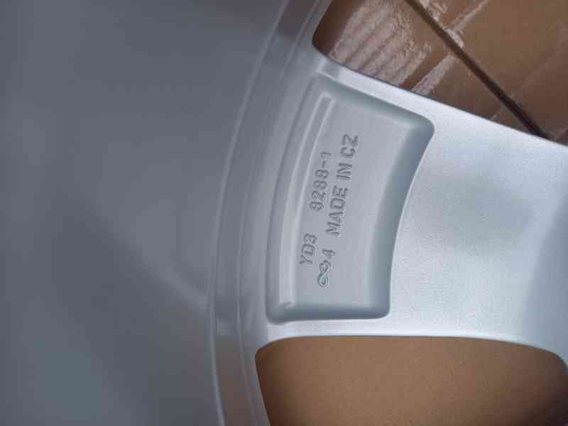 Škoda Kodiaq I,II/VW Tiguan/Seat Taracco- NOVÉ 17 Alu disky - foto 4