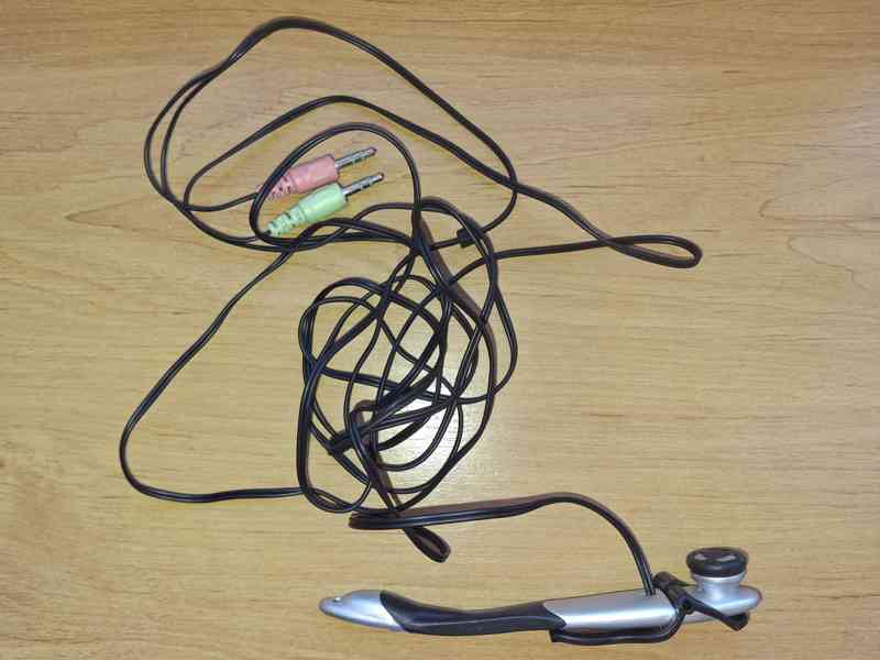 Sluchátka s mikrofonem - foto 2