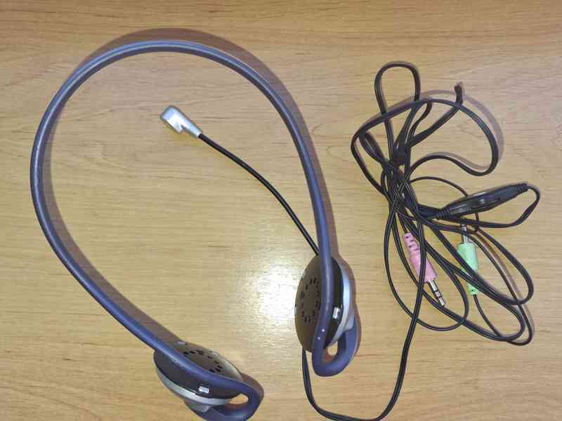 Sluchátka s mikrofonem - foto 3