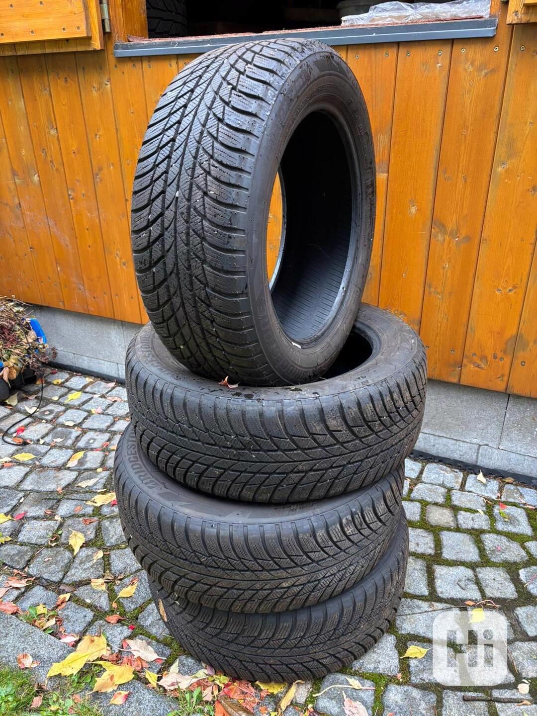 Zimní pneumatiky -Zimní pneumatiky Bridgestone Blizzak 215/5 - foto 1