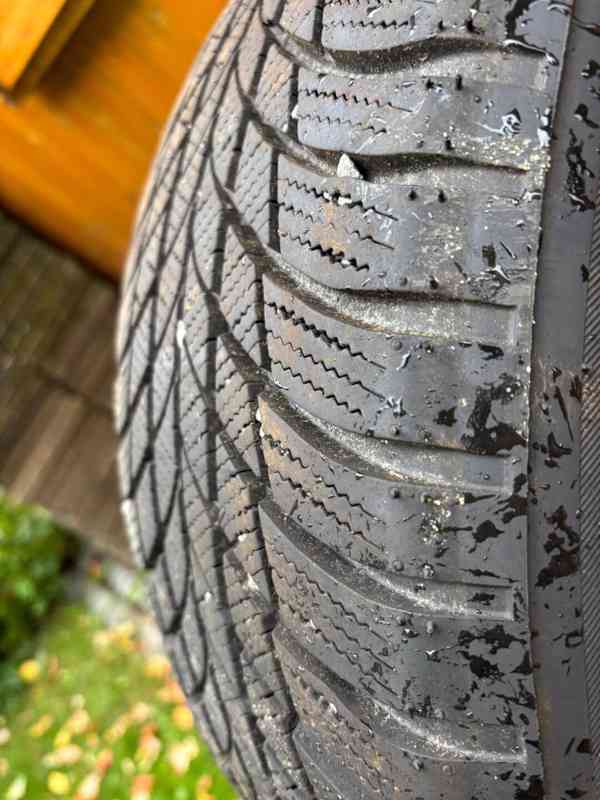 Zimní pneumatiky -Zimní pneumatiky Bridgestone Blizzak 215/5 - foto 3