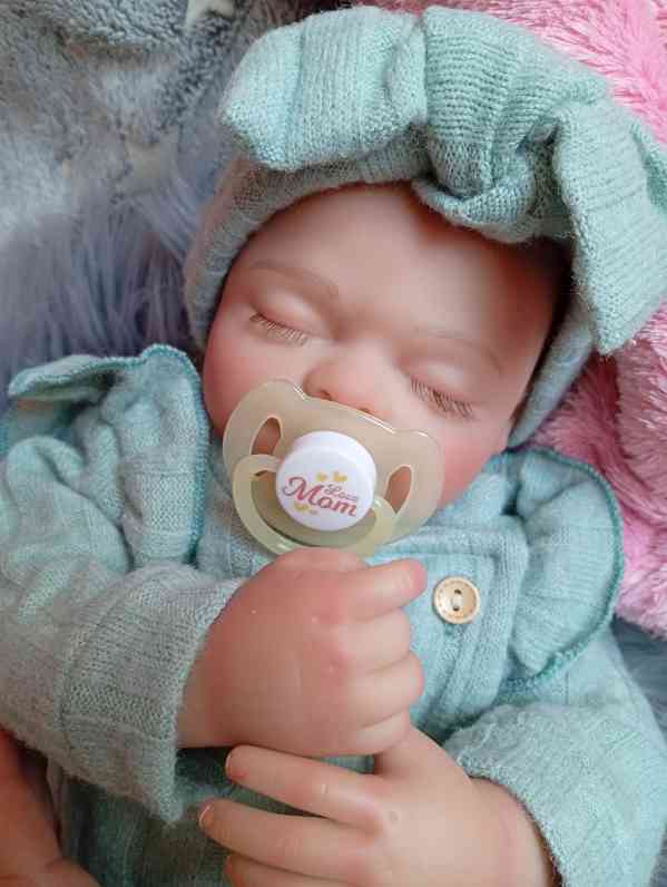 Realistická Reborn panenka spící holčička  - foto 4