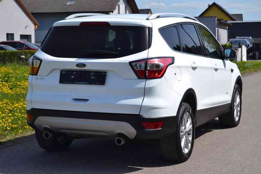Ford Kuga 2.0 TDCI 110kW Titanium 4x4 - foto 4