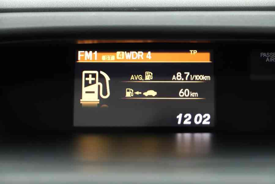 Honda CR-V 4x4 2.0 i-VTEC Executive benzín 114kw - foto 16