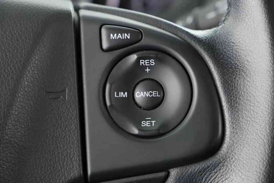 Honda CR-V 4x4 2.0 i-VTEC Executive benzín 114kw - foto 24