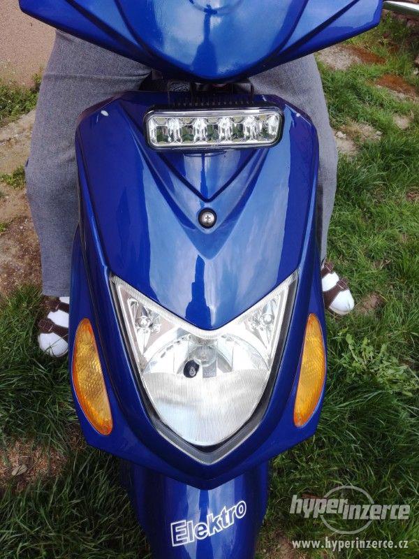 Moped-skútr GUEWER ZWD406 - foto 6