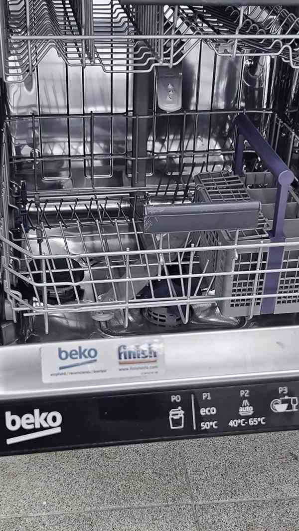 Myčka nádobí plně integrovaná BEKO - foto 2