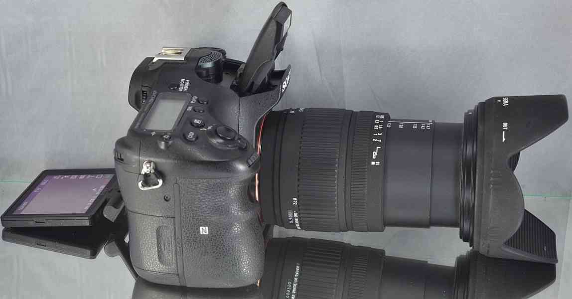 Sony SLT-A77 II+SIGMA 17-70mm *Full HDV* 6200 Exp. - foto 9