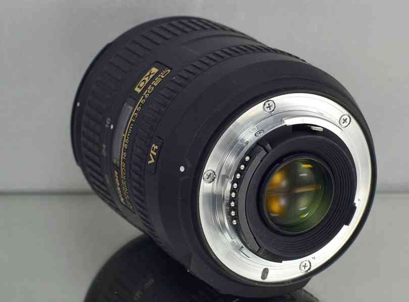 NIKON AF-S DX 16-85mm 1:3.5-5.6 G ED VR *UV - foto 5