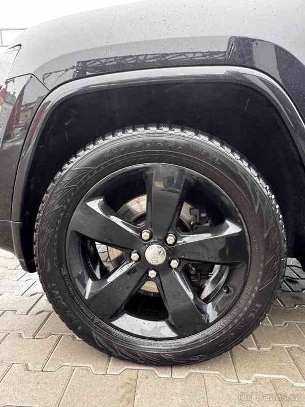 Jeep Grand Cherokee 3,0   OVERLAND, DPH, - foto 14