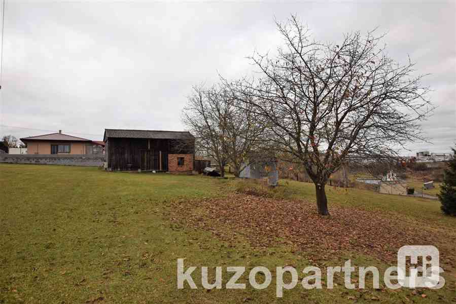 Prodej pozemku pro obchodní využití v Kralovicích - 5262 m² - foto 5