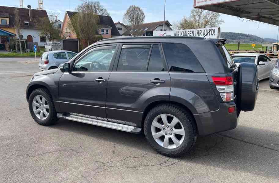 Suzuki Grand Vitara 2.4i Comfort Aut. benzín 124kw - foto 8