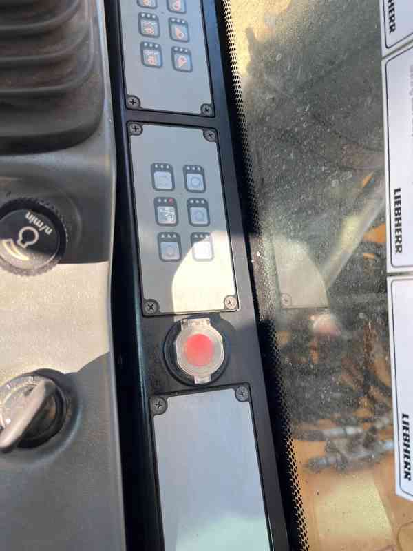 Pásové rypadlo Liebherr R926 WLC (Možnost leasingu) - foto 12