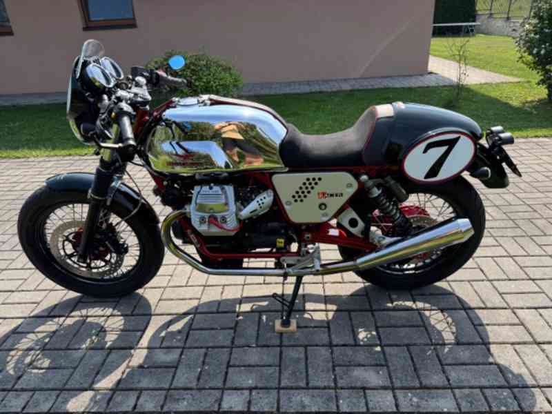 Moto Guzzi V7 Racer - foto 11