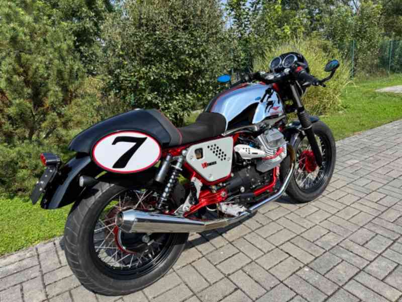 Moto Guzzi V7 Racer - foto 3