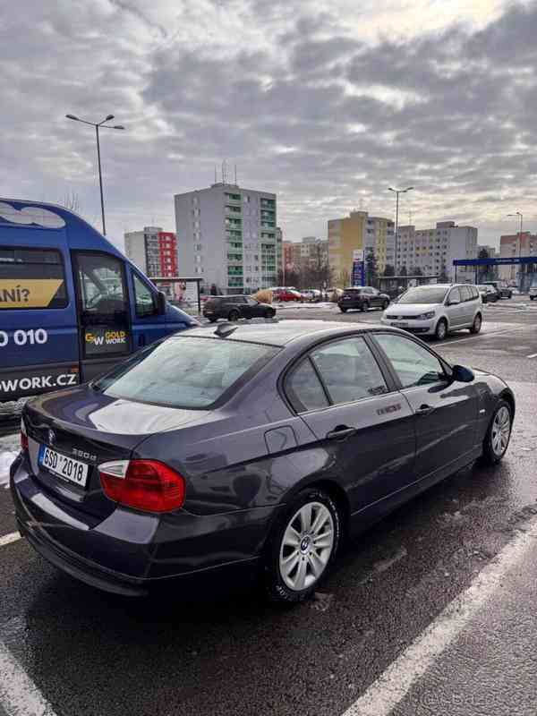 BMW Řada 3 2,0   320d E90, 2008, D, 130kw - foto 12