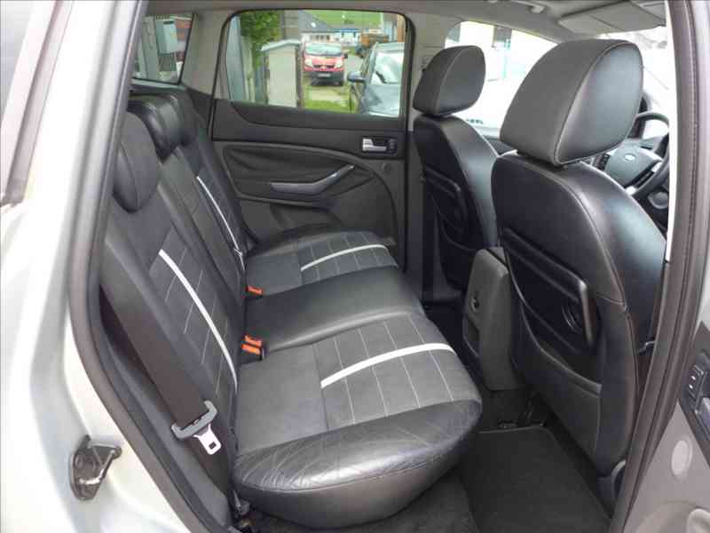 Ford Kuga 2,0 TDCi 4X4, DIGI AC, 1.MAJ - foto 9