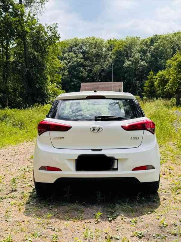 Hyundai i20 1,2   55 kW | 6st. manuál | 09/2015 - foto 5