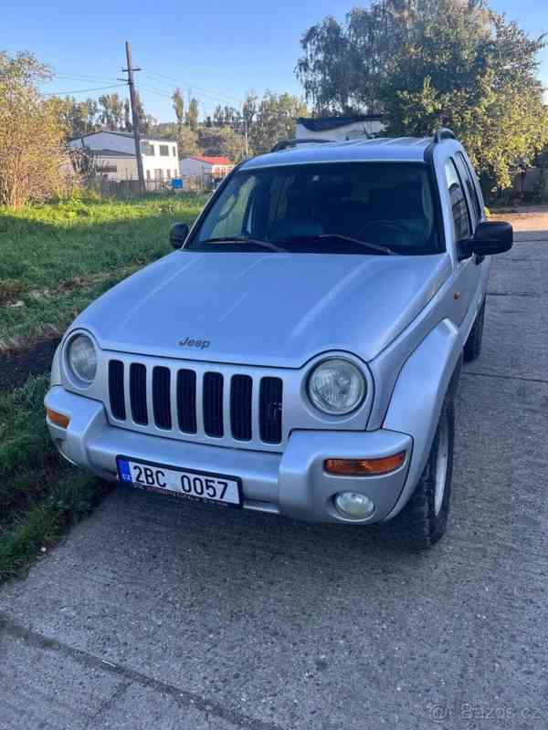 Jeep Cherokee 2,5   KJ - foto 1