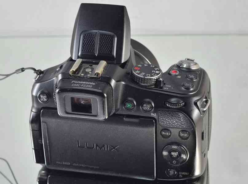 Panasonic Lumix DMC-FZ200 24x Op.Zoom*Full HDV*BAG - foto 9