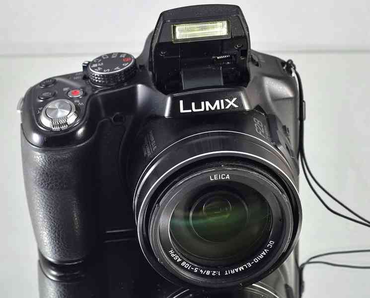 Panasonic Lumix DMC-FZ200 24x Op.Zoom*Full HDV*BAG - foto 4