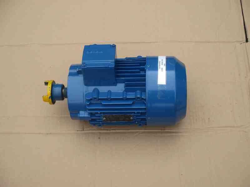 Elektromotor 4AP90L-4 1,5KW 1410ot./1min. - foto 1