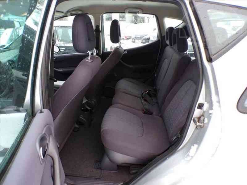 Mercedes-Benz I 1,6 AUTOMAT,TAŽNÉ ZAŘ. - foto 9