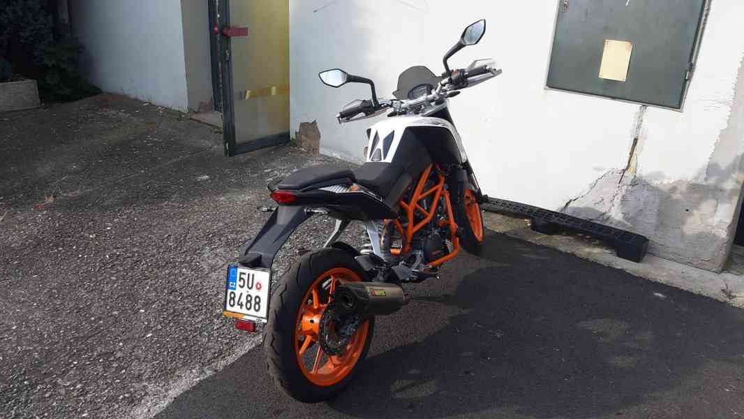 Motorka KTM Duke 390 - foto 6