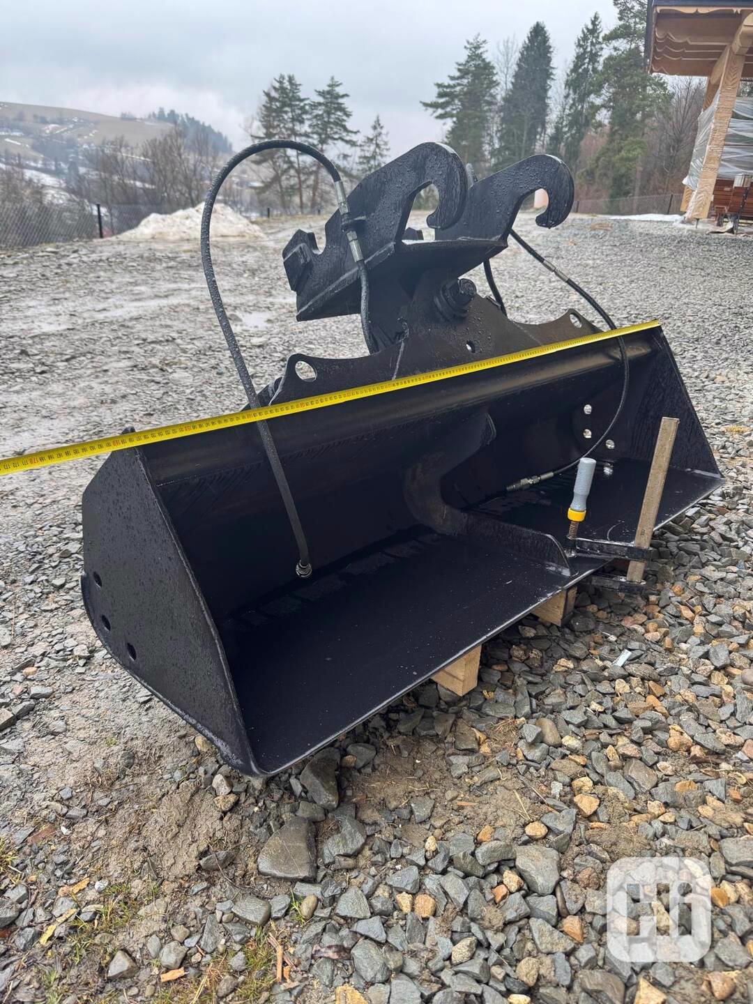 Hydraulická lžíce na svahy 170cm 5-10t CW10 - foto 1