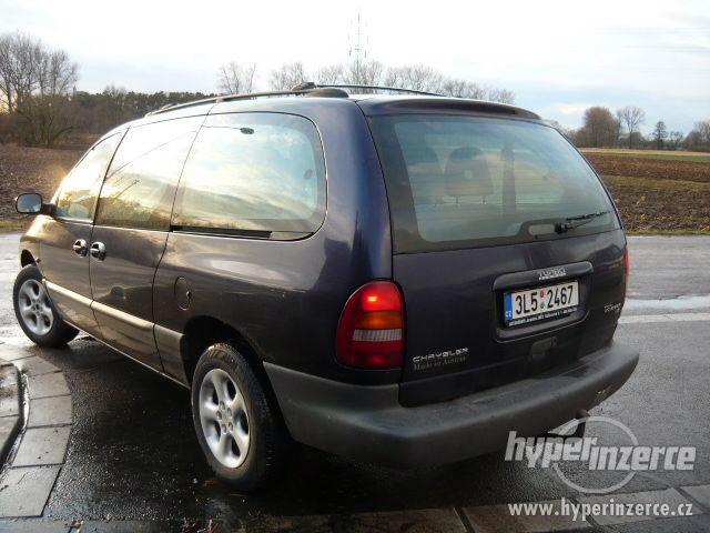 Chrysler Grand Voyager 2,5 TDi 2000 - foto 3