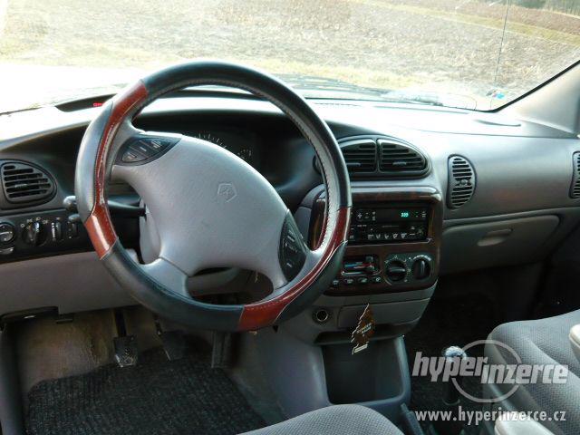 Chrysler Grand Voyager 2,5 TDi 2000 - foto 7